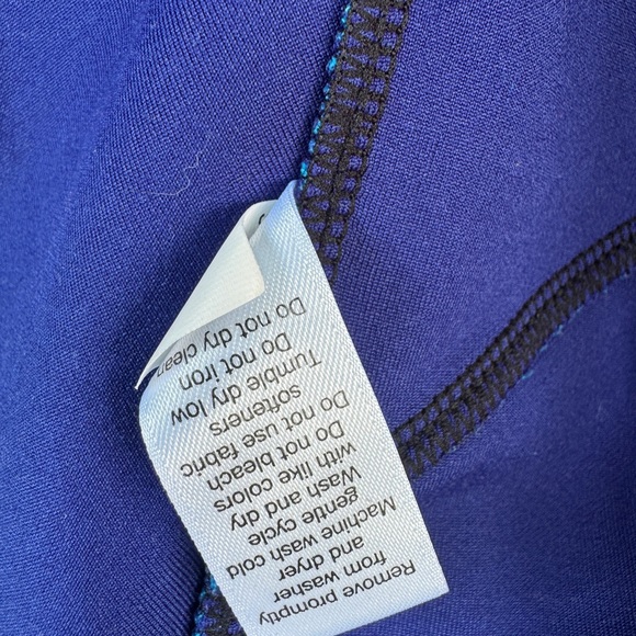 Athleta Long Sleeve Top - Picture 4 of 5